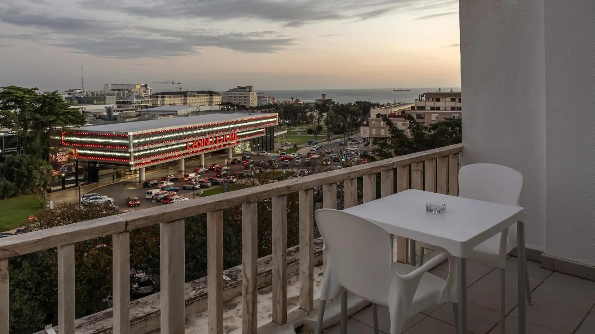 Hotel Alvorada Estoril 3*,
